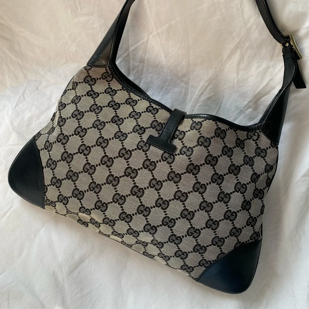 SOLD ⚠️Gucci Jackie Hobo - Picture 5 of 16